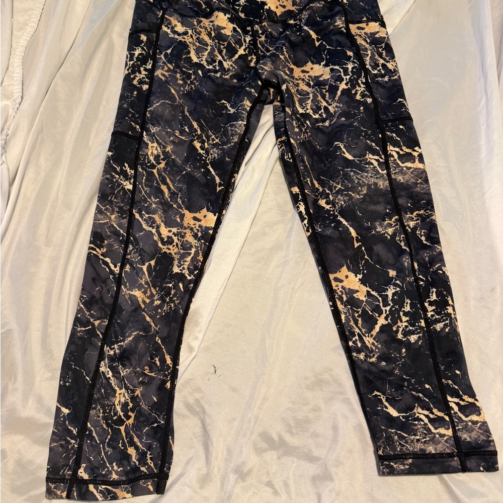 Constantly Varied Gear Black and Gold Patterned Leggings size M